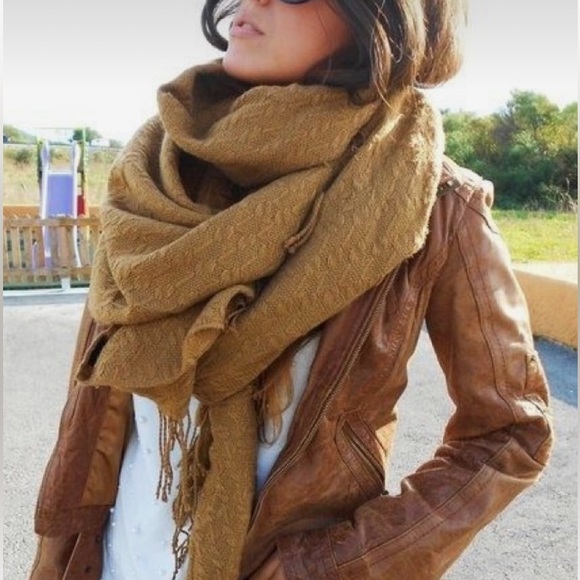 Jacquard Scarf ~ Absolutely gorgeous ~ Get your Scarf on! - Picture 7 of 8